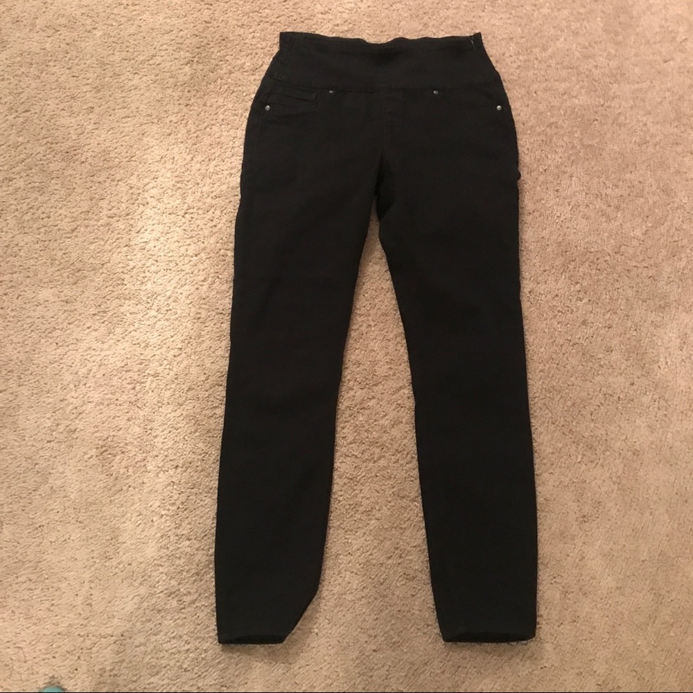 Black skinny jeans